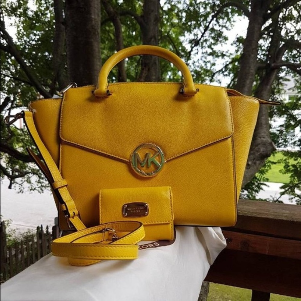 MICHAEL KORS HUDSON & CARD HOLDER